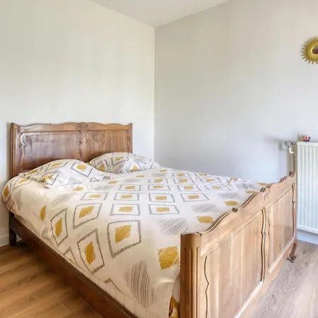 3 Bedroom Gorgeous In * Rochefort (Charente-Maritime)