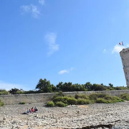 Awesome Home In Rochefort Hébergement de vacances