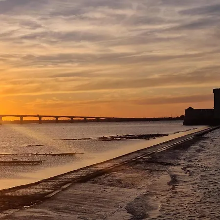 Awesome Home In Rochefort Hébergement de vacances *
