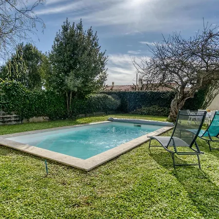 Awesome Home In Rochefort *